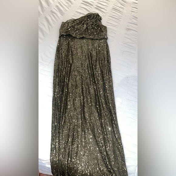 Olive green sequin gown - Picture 2 of 5